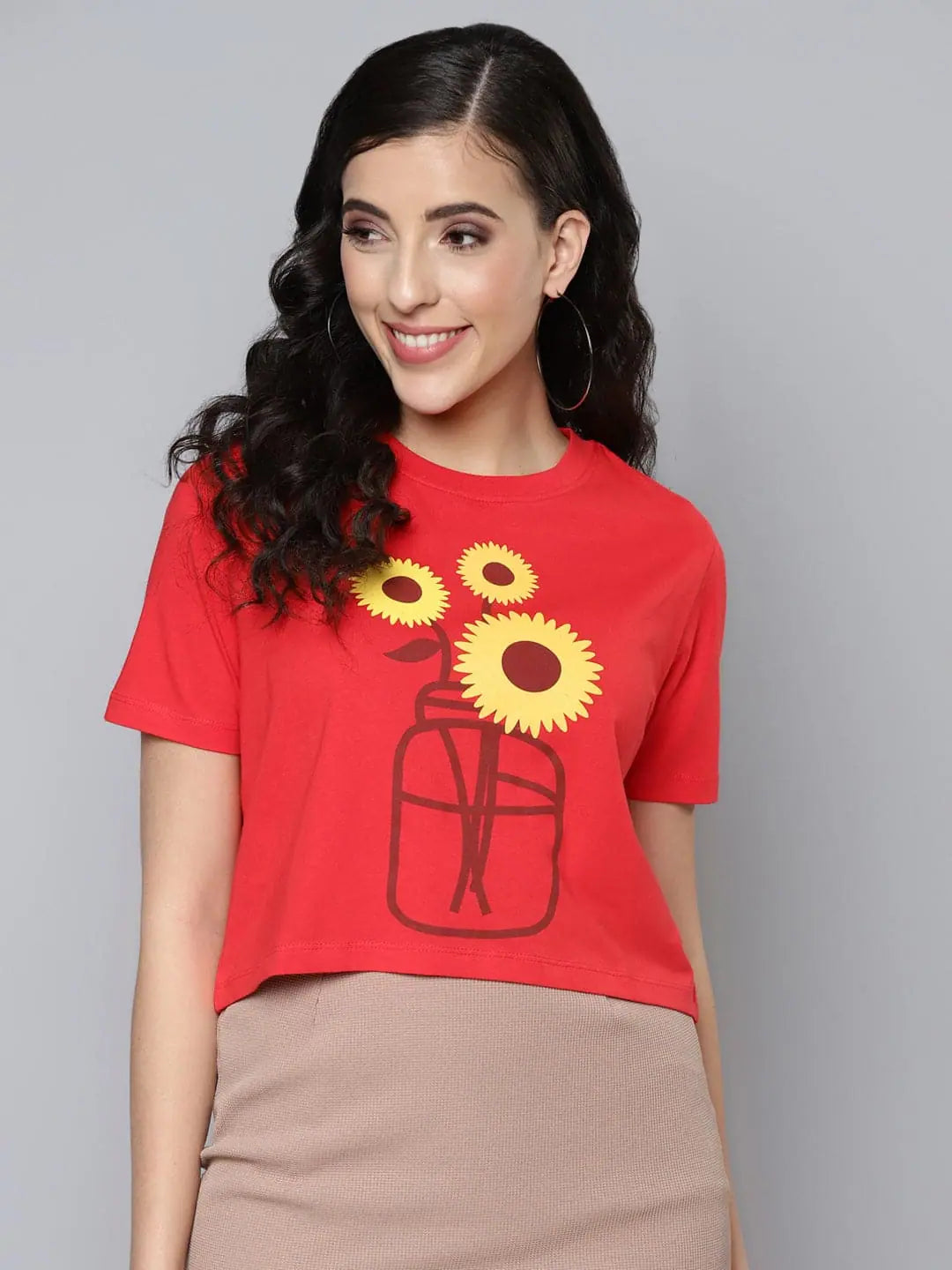 Women Red Flower Vase Boxy Crop T-Shirt-- Jersey Fabric Tulle Fabric Batik Fabric