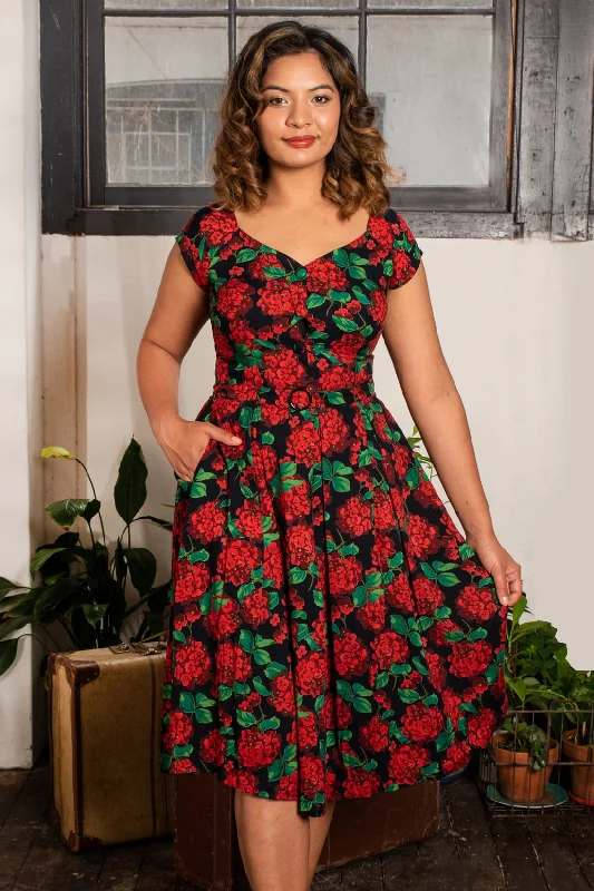 Tuscan Red & Green Hydrangea Floral Dress Tunics Fall fleece