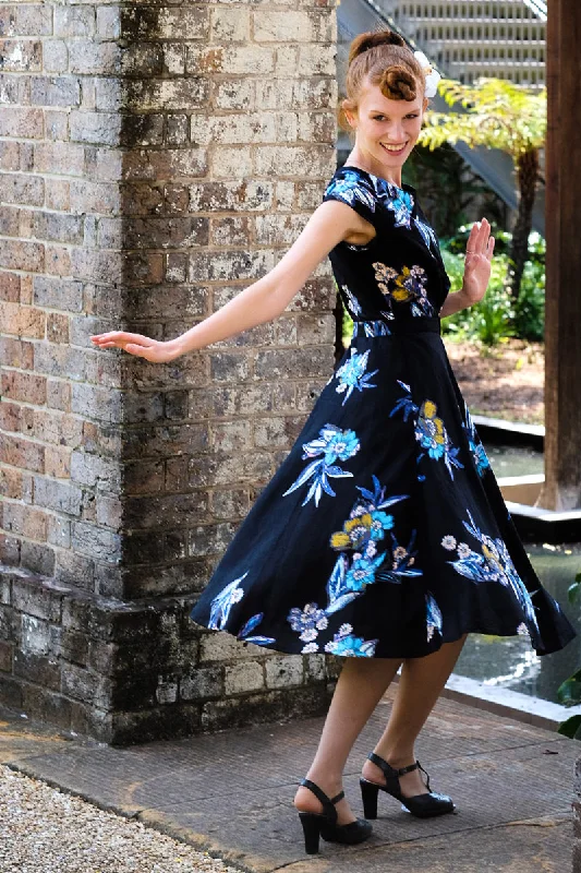 Doris Black & Blue Floral Dress Tunics Solid Classic