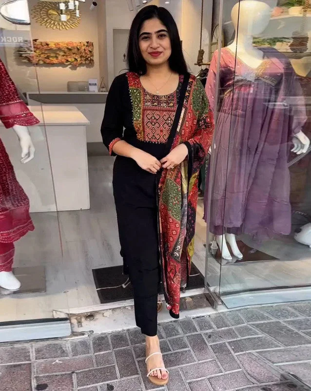 NOZ2TOZ Women's Viscose Solid Straight Kurta Pant With Dupatta - Black Trendy Printed Pants NOZ2TOZ Women's Viscose Solid Straight Kurta Pant With Dupatta - Black Trendy Printed Pants