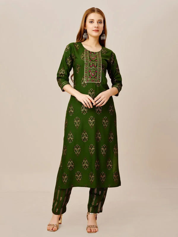 NOZ2TOZ Women Embroidered Rayon Kurta Pant Set - Green Cozy Knit Pants