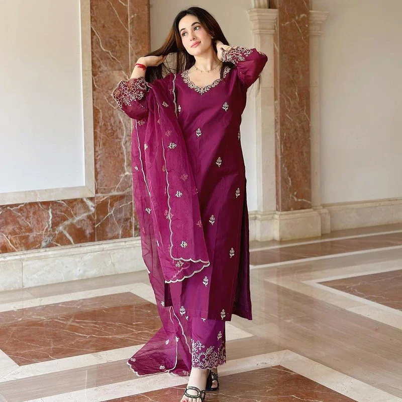 NOZ2TOZ Women's Viscose Silk Embroidered Straight Kurta Pant With Dupatta - Wine Relaxed Casual Leggings NOZ2TOZ Women's Viscose Silk Embroidered Straight Kurta Pant With Dupatta - Wine Relaxed Casual Leggings