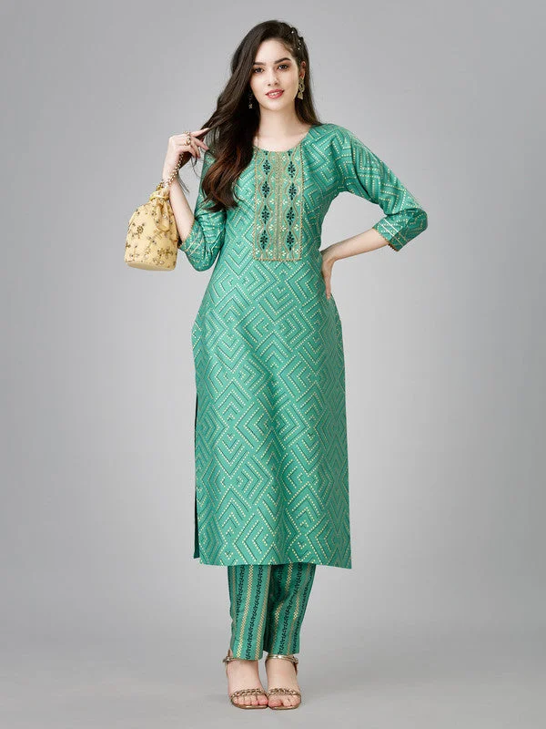 NOZ2TOZ Women Embroidered Rayon Kurta Pant Set - Green Relaxed Linen Pants