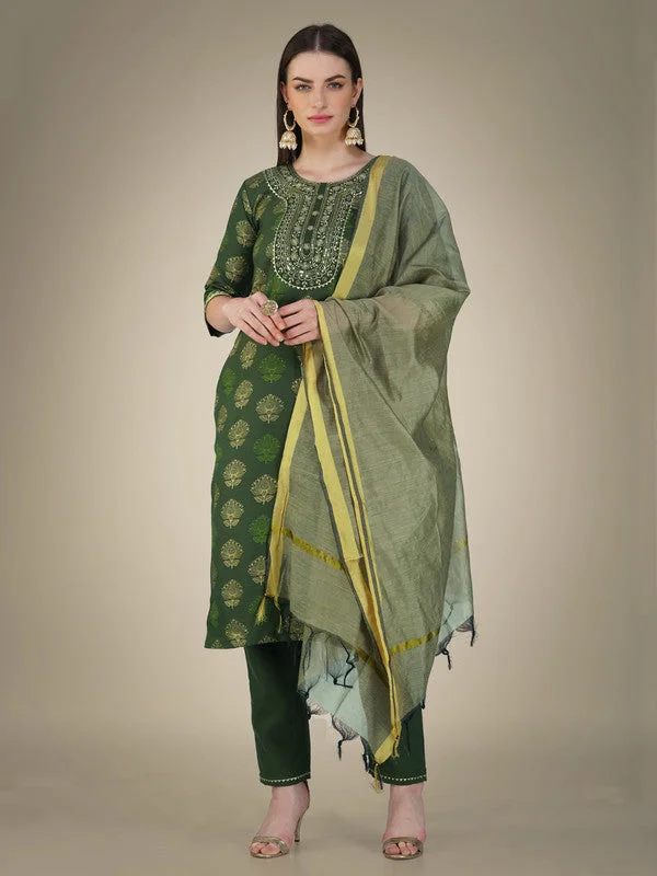 NOZ2TOZ Women Embroidered Cotton Blend Kurta Pant Dupatta Set - Dark Green Chic Capri Pants NOZ2TOZ Women Embroidered Cotton Blend Kurta Pant Dupatta Set - Dark Green Chic Capri Pants