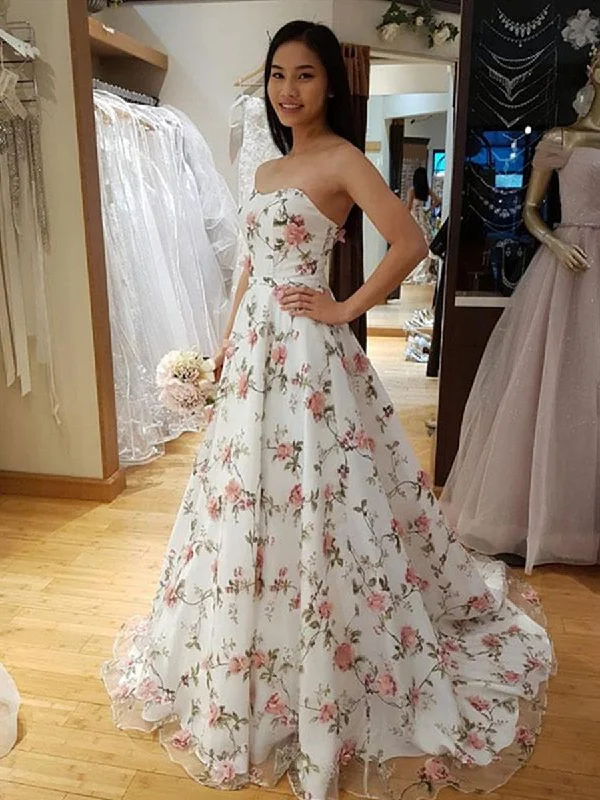 Custom Made Sweetheart Neck White Prom Dresses with 3D Flower, 3D Flower Formal Dresses Custom Made Sweetheart Neck White Prom Dresses with 3D Flower, 3D Flower Formal Dresses
