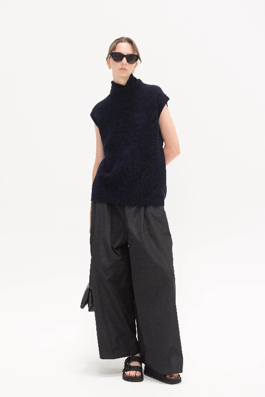 Mole Sleeveless Turtleneck, Midnight