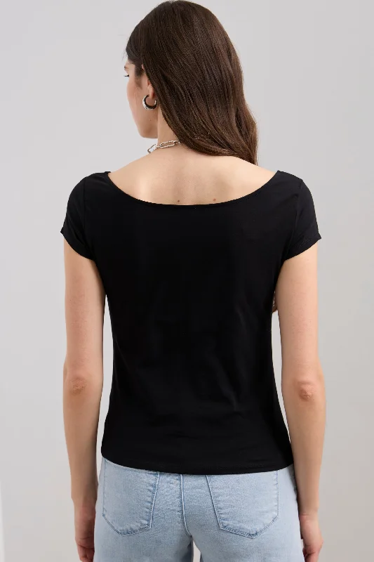 T-shirt with ballerina neckline