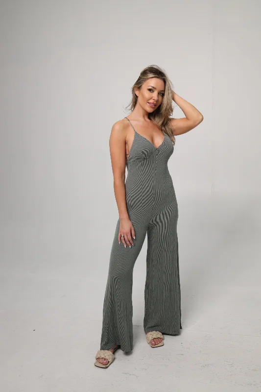 Cozy queen jumpsuit Wide-leg black jumpsuit, Elegant, Comfortable, Street style