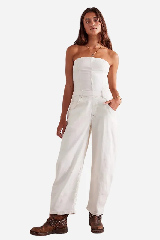 Free People Je Suis Pret Barrel Jumpsuit in Stone White Deep V jumpsuit, Sexy, Trendy, Night out Free People Je Suis Pret Barrel Jumpsuit in Stone White Deep V jumpsuit, Sexy, Trendy, Night out